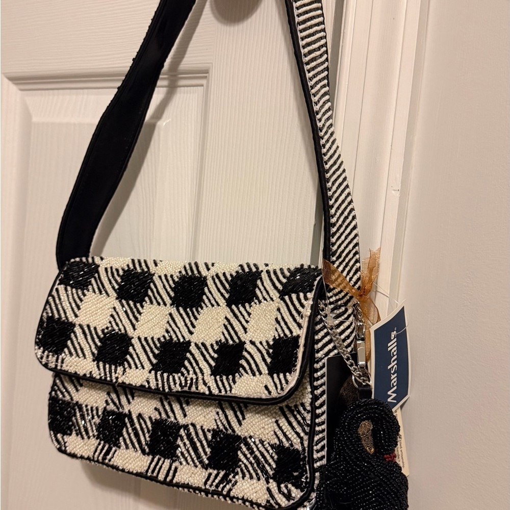 Viral Beaded Bag Houndstooth with Swan Charm